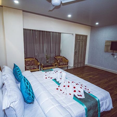 Hotel Welkin Residency Tezpur Exterior foto