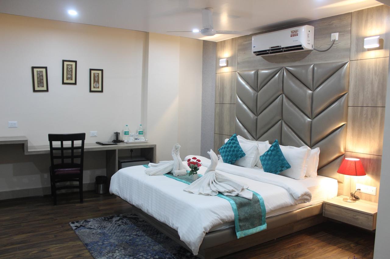 Hotel Welkin Residency Tezpur Exterior foto